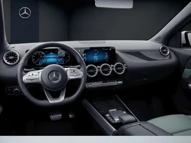Mercedes Gla 220 d 4matic amg line — photo 10