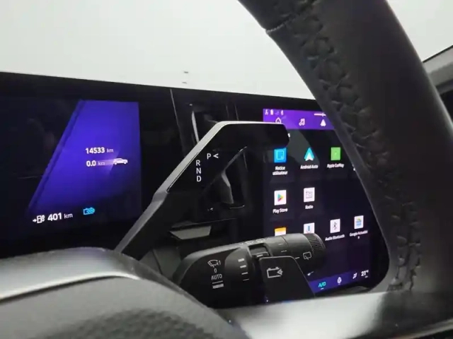 Renault Megane e-tech 220 ch autonomie confort gsr2 — photo 31