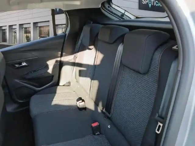 Peugeot 208 hybrid 110 ch e-dcs6 style — photo 23
