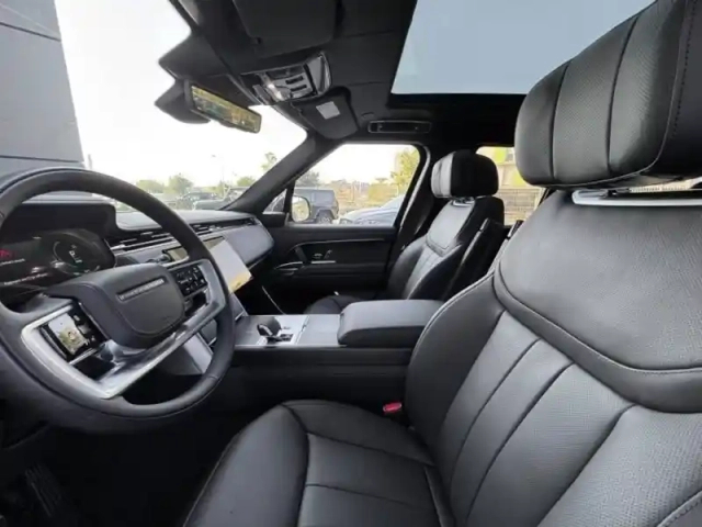 Land Rover Range Rover 3.0 p550e 550ch phev autobiography swb — photo 13