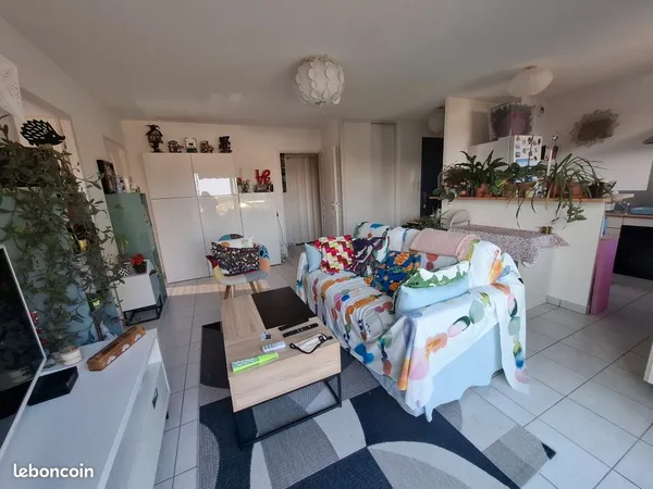 A louer à partir de fin octobre, T3 lumineux de 56m²