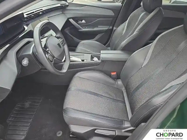Peugeot 308 phev 180 e-eat8 — photo 12