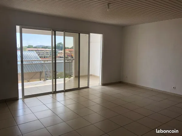 A louer appartement T4