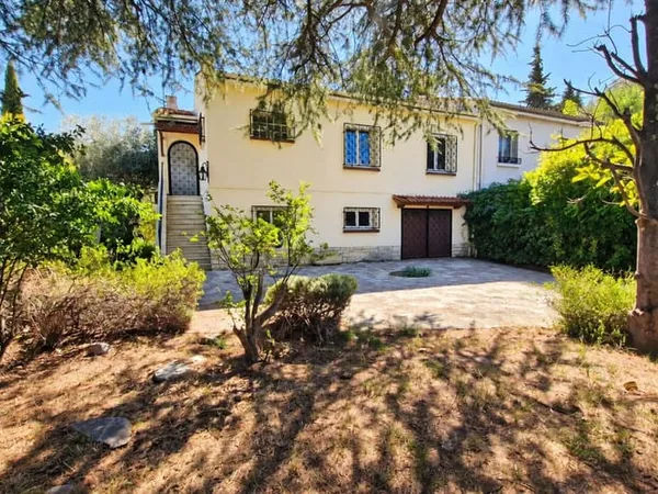 Maison 6 pièces 160 m²