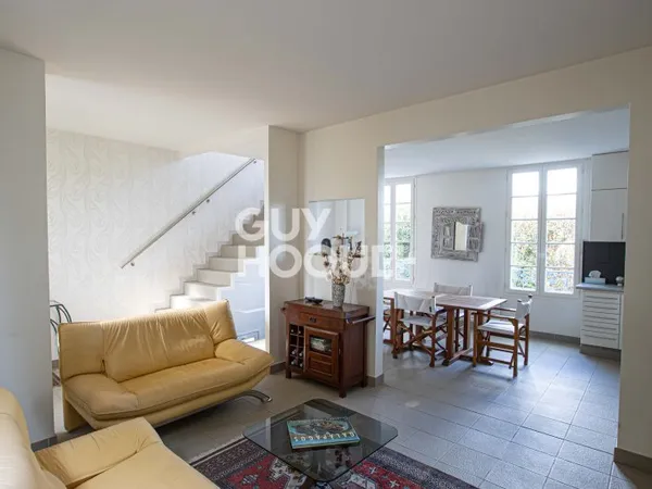 Maison Clamart 5 pièce(s) 136.68 m2