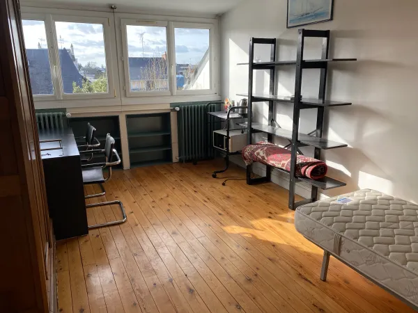 Loue chambre meublée