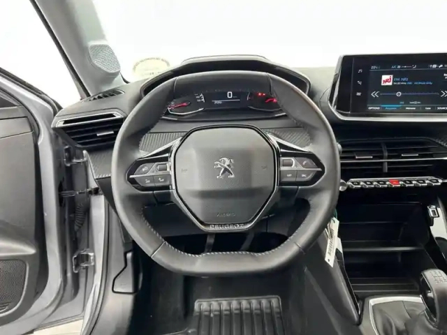 Peugeot 208 puretech 75 s&amp;s bvm5 — photo 69