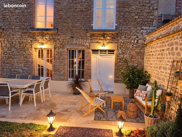 Maison 12 pièces 212 m²