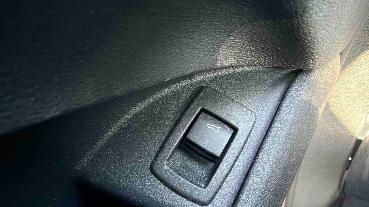 BMW X1 sDrive 18i 140 ch DKG7 — photo 30