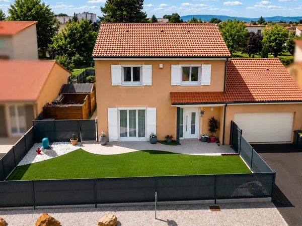 Maison familiale 195m² avec véranda et garage