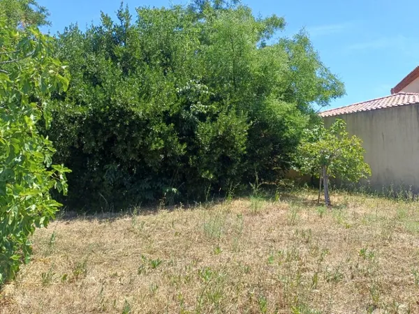 Terrain 405 m²