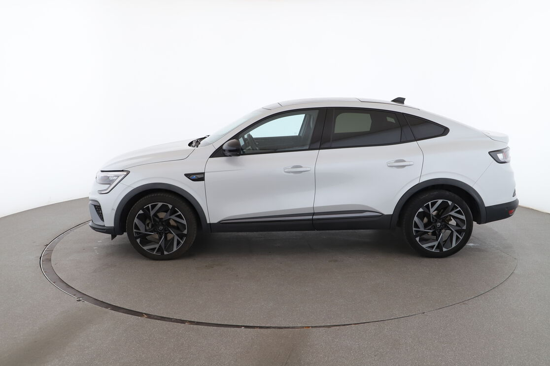 Renault Arkana 1.6 E-Tech Esprit Alpine — photo 2
