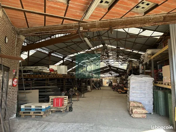 Local 2000 m² Noyon