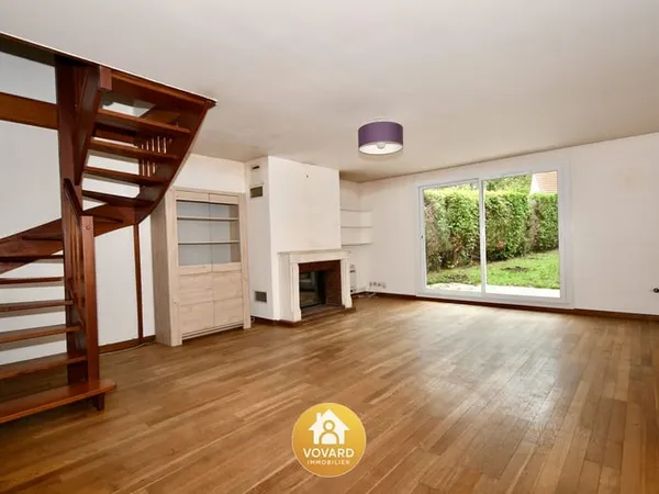 Maison familiale 5 pièces avec jardin