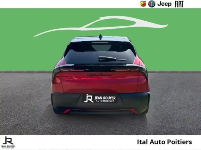 Alfa Romeo Junior elettrica 280ch veloce — photo 5