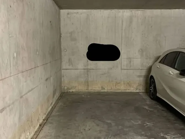 Parking/Garage