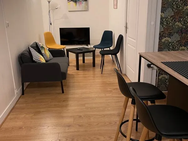 Chambre étudiante Metro de Mairie de Mons