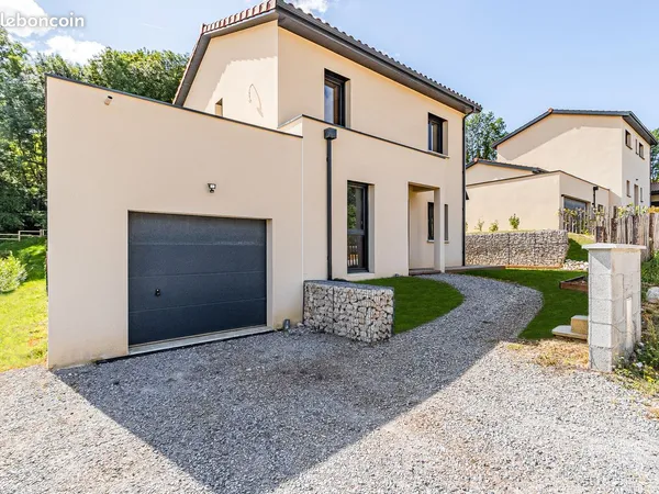 Maison. 5 pièces. 113m²