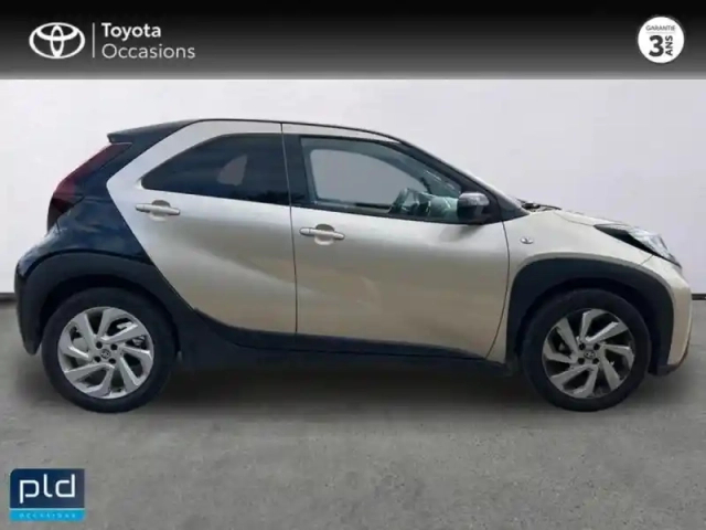 Toyota Aygo x 1.0 vvt-i 72ch design — photo 2