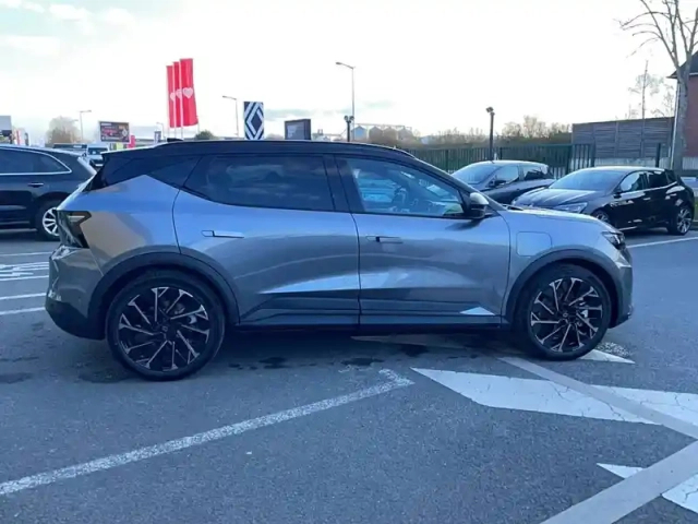 Renault Scenic e-tech electrique 220 ch grande autonomie — photo 6
