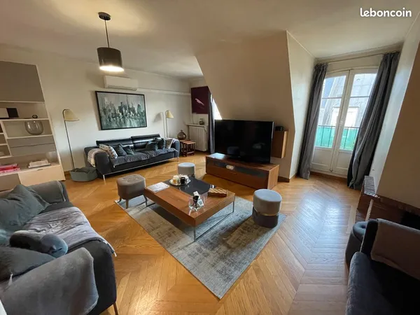 Appartement 5 pièces - 162m²