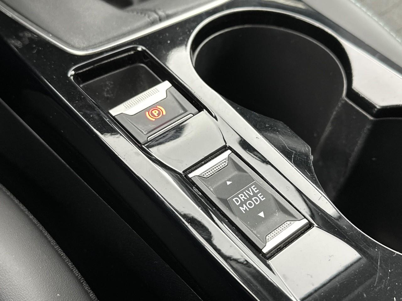 Peugeot 2008 puretech 130 s&s bvm6 allure pack — photo 31
