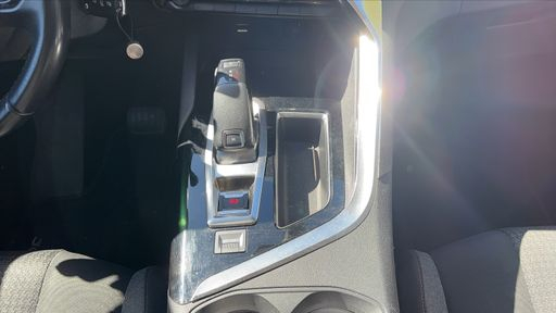 Peugeot 3008 1.5 BlueHDi 130 EAT8 - Active Business – 2019 – 150923 km – Diesel – Boîte Automatique — photo 5