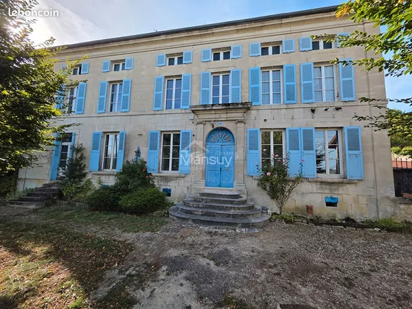 Propriété 10 pièces 205 m²