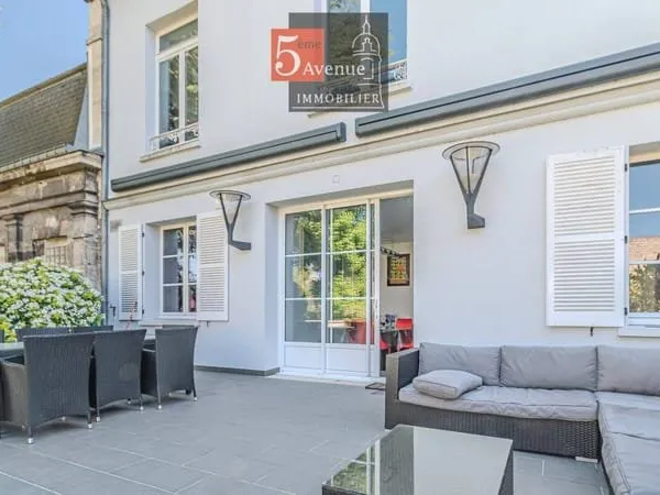 Appartement 5 pièces 146 m²