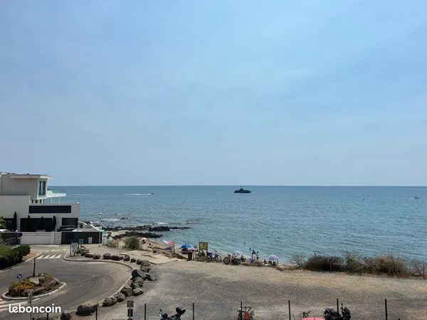 Cap d'agde - appartement vue mer - résidence avec piscine