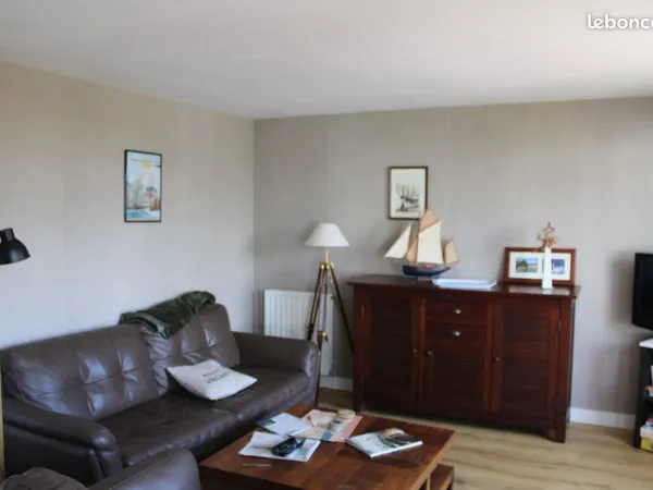 Particuliers vendent appartement à Locmiquélic