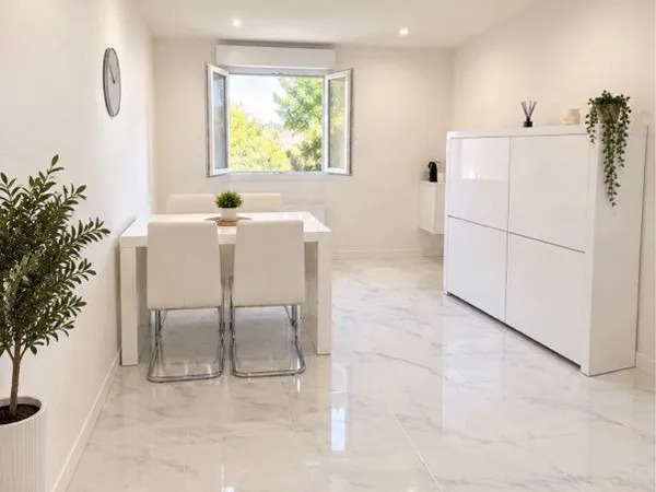 LOCAL PROFESSIONNEL 30 m² - CABINET PLURIDISCIPLINAIRE