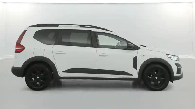 Dacia Jogger eco-g 100 5 places — photo 15