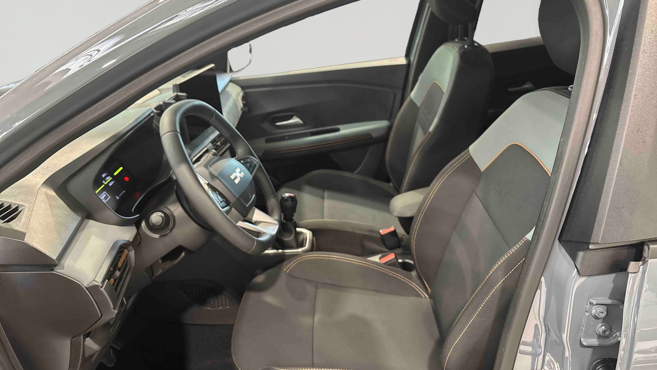 Dacia Jogger TCe 110 7 pl — photo 11