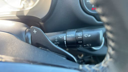 Toyota Yaris 1.5 VVTi 111 CVT - Design Y20 – 2019 – 74893 km – Essence – Boîte Automatique — photo 15