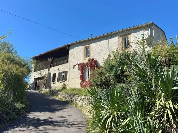 Maison 6 pièces 186 m²