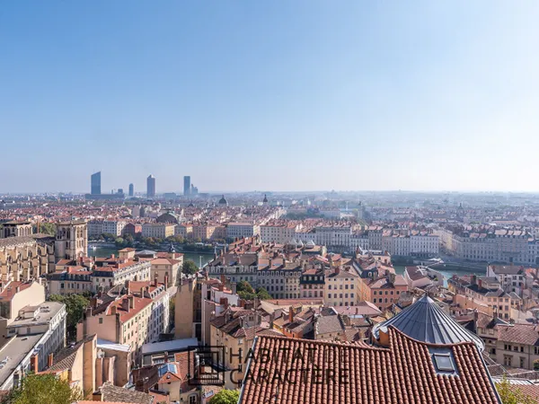 T2 Vieux Lyon avec vue sur tout Lyon