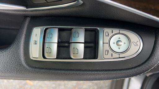 Mercedes Classe GLC 250 d 204 4MATIC 9G-Tronic - Fascination – 2017 – 146474 km – Diesel – Boîte Automatique — photo 4