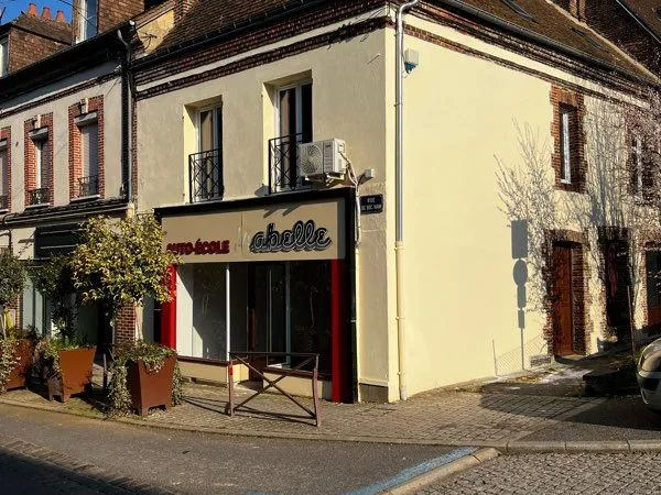 Local commercial de 40 m² à louer - Centre-ville
