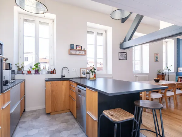 T4 - 101 m² - Proximité place Tabareau