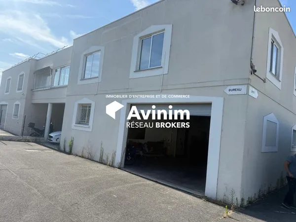 Local 1130 m² Méry-sur-Oise