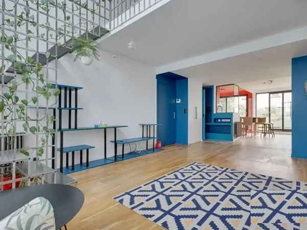 Loue meublée 95m² + jardin - Paris 20ème/Bagnolet - 2 chambres / bureau / salon - box 25m²