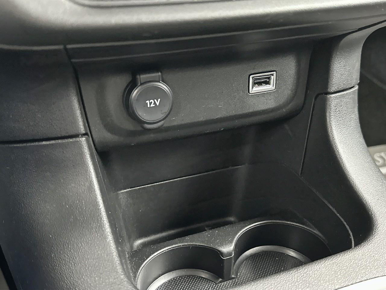 Citroën C3 puretech 83 ch bvm5 max — photo 27