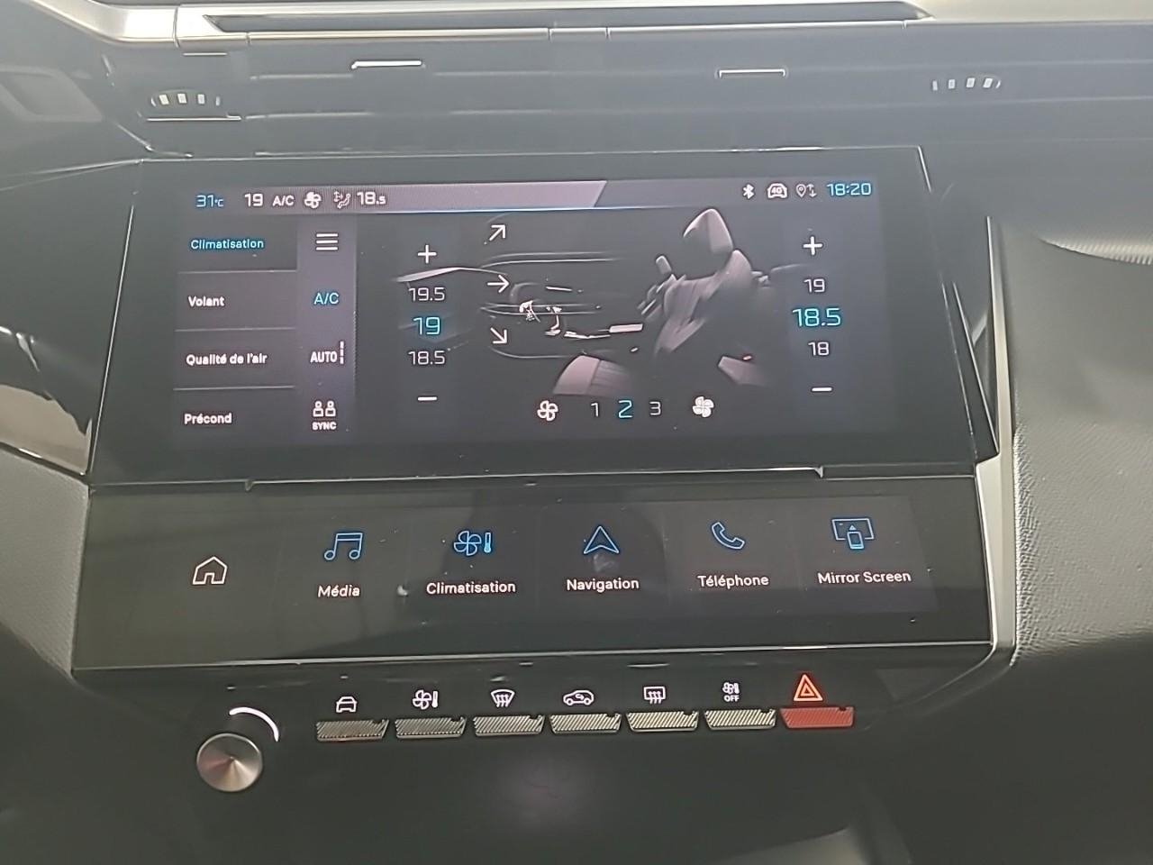 Peugeot 308 phev 180 e-eat8 gt — photo 18