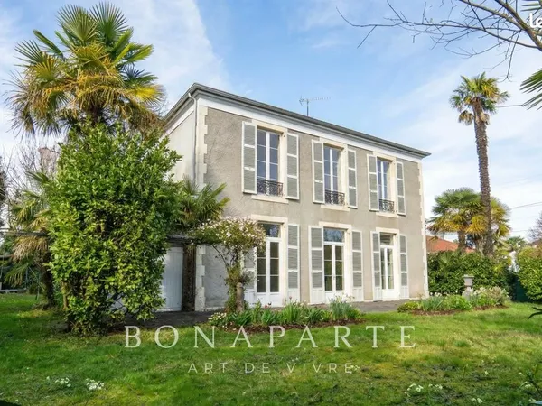 Maison 7 pièces 184 m²