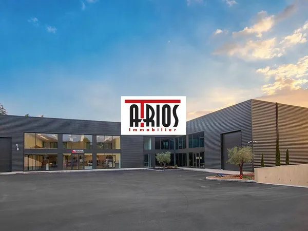 Local commercial 3600 m²