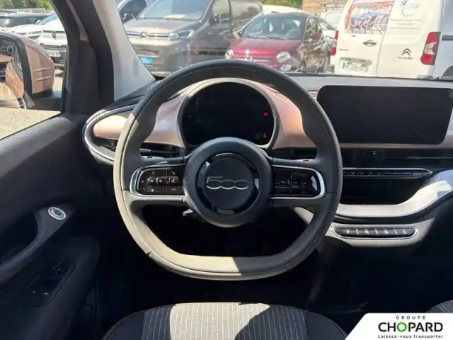 Fiat 500 c e 118 ch — photo 17