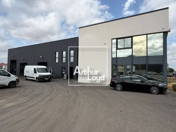 Local d'activité 580 m²