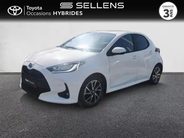 Toyota Yaris 116h design 5p mc24