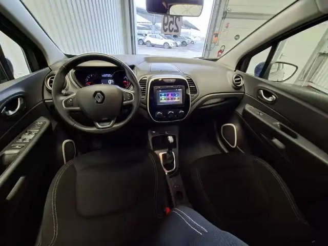 Renault Captur dci 90 energy edc — photo 10